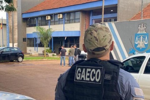 Advogada é presa pelo Gaeco suspeita de levar celulares a detentos