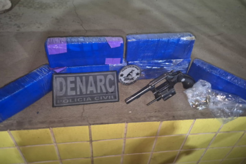 Droga, arma e munições são apreendidas em operação na Região Metropolitana de Maringá