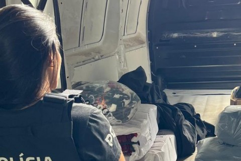 Polícia Civil apreende 2 mil abas e 60 m de tecidos em operação contra pirataria