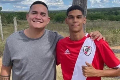 Luva de Pedreiro perde processo para ex-empresário e é condenado a pagar quase R$ 6 milhões