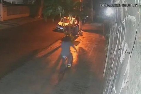 Homem usa peruca para furtar bicicletas em Maringá, mas acaba preso